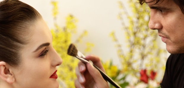 Descubre los trucos de maquillaje profesional de Junior, International Make Up Artist de Dior, en nuestro próximo taller 