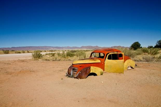 L’artista Francesc Fàbregas, de Sant Just Desvern, exposa 50 anys de fotografia al Celler de Can Ginestar