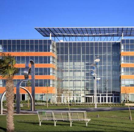 Cornellà aprofita una plusvàlua de quasi un milió d’euros per crear 150 llocs de treball