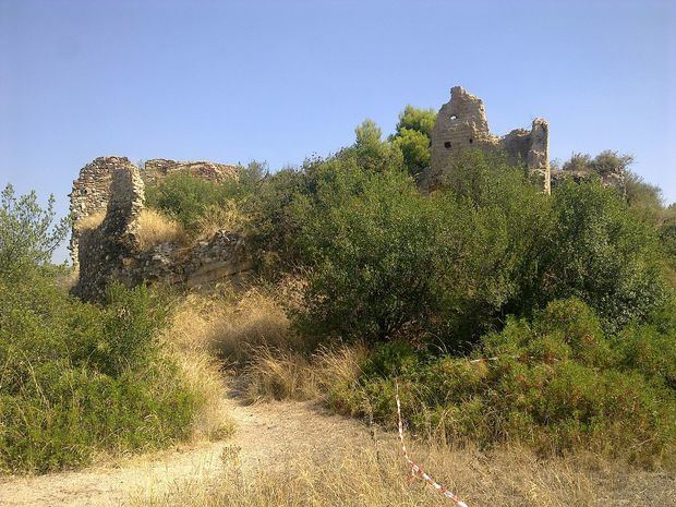 Los restos del castillo amenazan con derrumbarse.