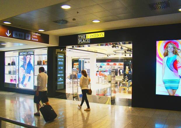 CCOO denuncia que els punts de venda de l’Aeroport de Barcelona – El Prat incompleixen la normativa del comerç