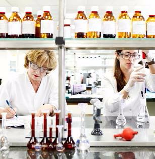 El grupo químico y farmacéutico Indukern incrementa desde El Prat su presencia en todo el mundo