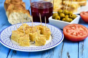 ¿Sabes cuáles son las cinco tapas favoritas de los españoles?