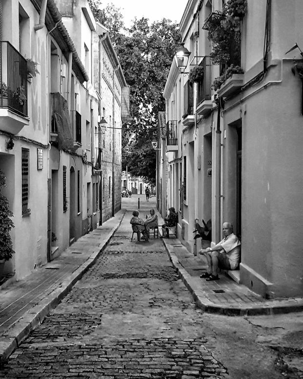 LA FOTOGRAFÍA GANADORA DEL CERTAMEN (OBRA DE SILVIA CONSOLA) DETIENE EL TIEMPO EN LA CALLE XIPRERET