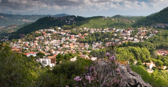 Paso al frente de la Diputación para paliar deficiencias en tres urbanizaciones del Baix