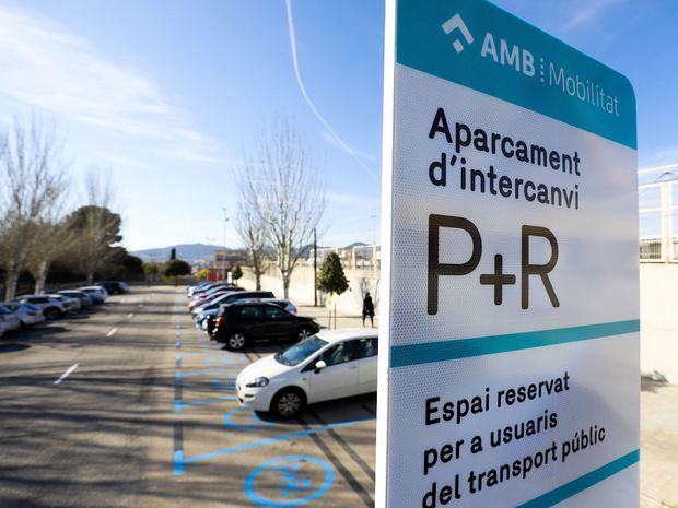 AMB estrena dos aparcamientos disuasorios con plazas exclusivas para usuarios del transporte