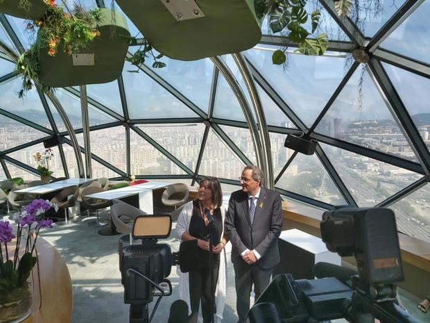 Marín y Torra ha atentido a la prensa tras echar un vistazo a la ciudad desde su punto más alto, el Hesperia Tower.