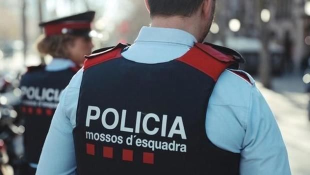 Los Mossos d’Esquadra detienen un hombre por atracar una entidad bancaria