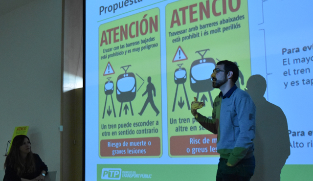 La PTP presenta una campaña para mejorar la seguridad de los pasos a nivel en Sant Feliu