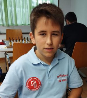 Alex Villa, obtiene norma de maestro internacional, a sus 13 años