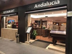 El “Arroz de Castelldefels”, sabor marinero con sello Andalucía en el corazón del centro urbano