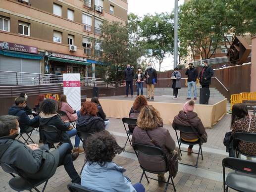 Sant Feliu presenta el proyecto A-porta en el barrio de Can Calders