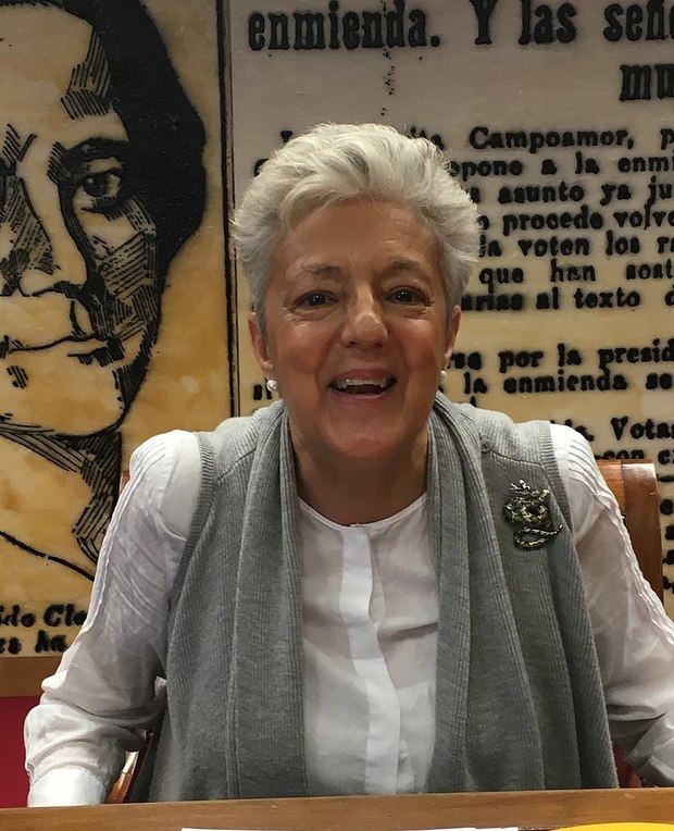 La hospitalense Anna Caballé recibe el Premio Nacional de Historia por una obra sobre Concepción Arenal