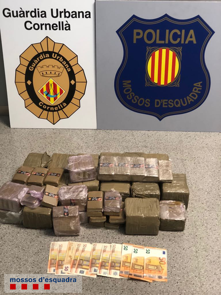 Detienen en Cornellà a un vecino de Viladecans con una roca de cocaína de gran pureza