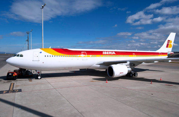 Los trabajadores de Iberia Barcelona convocan una huelga a las puertas de la Navidad