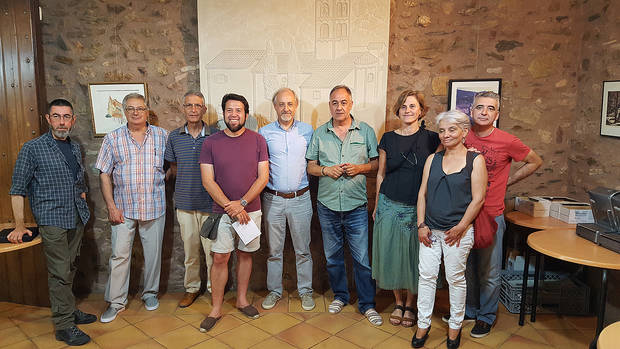 Un grup de veïns funda l’Associació d’Estudis Torrellencs per defensar el patrimoni de la vila