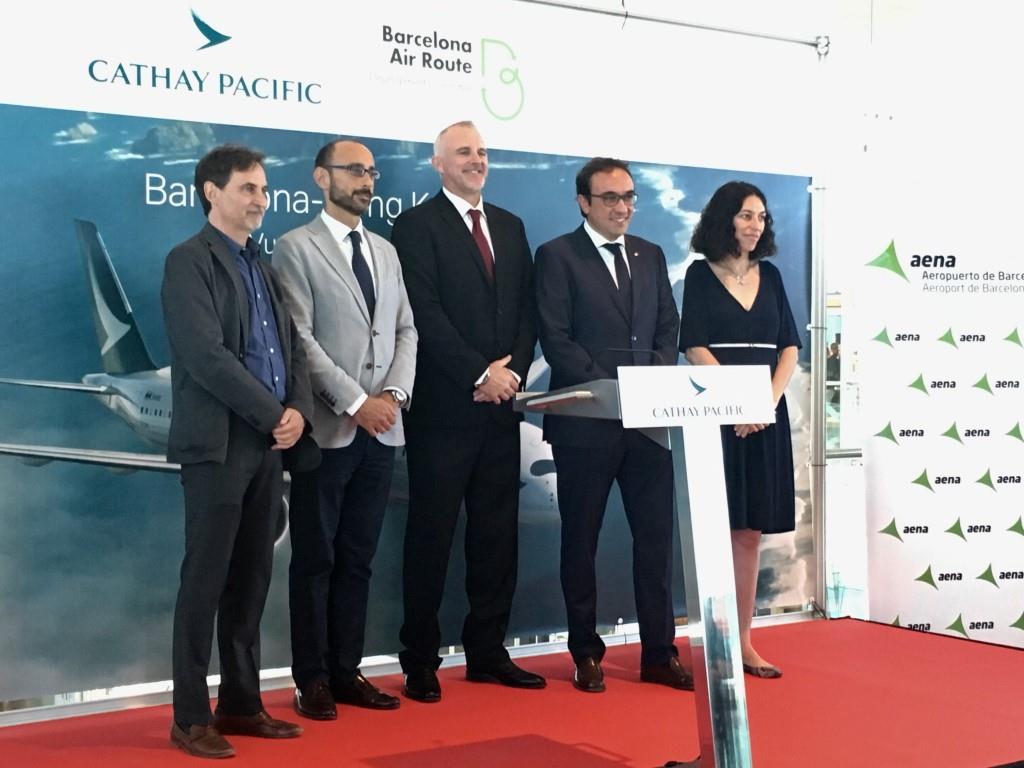 Cathay Pacific realiza el primer vuelo de la historia entre El Prat y Hong Kong