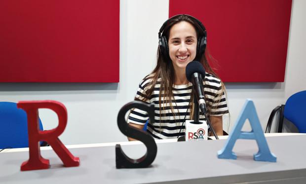 Alícia Arévalo en la Radio Sant Andreu