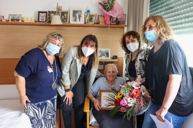 20 aniversario de la Residencia y Centro de Día Gavà, con la visita de la alcaldesa de la ciudad, Gemma Badia.