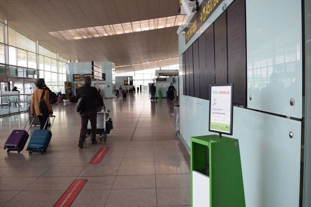 El Aeropuerto Josep Tarradellas recibe un premio por la calidad y medidas de higiene contra el Covid-19