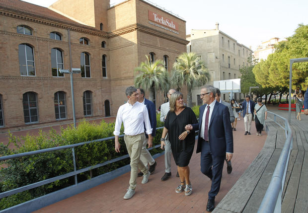 De izquierda a derecha, en la primera fila: David Quirós, concejal de Cultura; Núria Marín, alcaldesa, y José Guirao, ministro de Cultura.