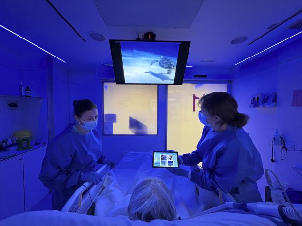 El Hospital de Bellvitge revoluciona la UCI con experiencias inmersivas para pacientes críticos