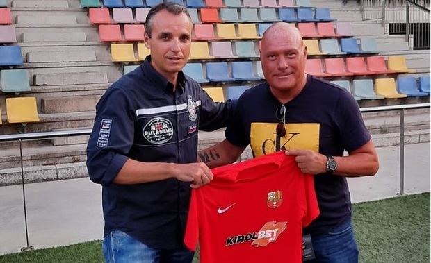 El exazulgrana Calderé deja el FC Santboià victima colateral del covid-19