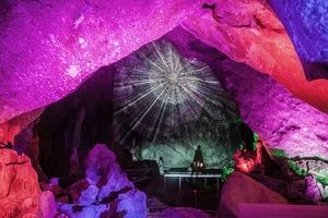 Collbató reabre las Cuevas de Montserrat con una espectacular bienvenida audiovisual