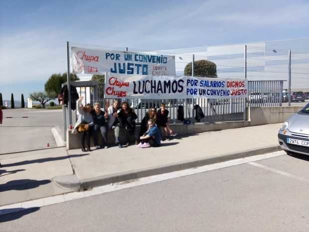 Los paros en la producción convocados son de dos horas por turno.