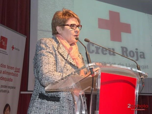 Cruz Roja de L’Hospitalet rinde homenaje a la expresidenta de la asamblea Dolores Ruiz