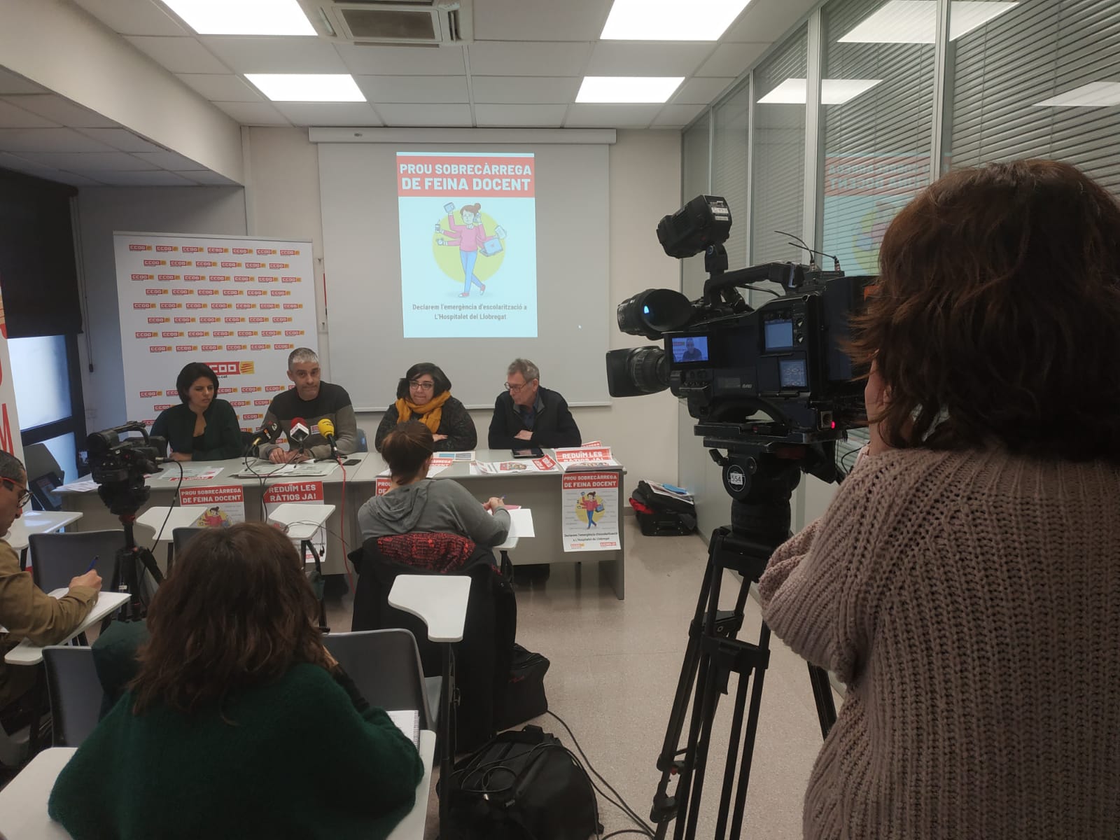 CCOO, FAPAC y El Casalet alertan de masificación en las aulas de L'Hospitalet