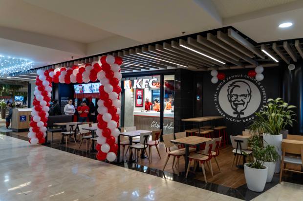 El pollo Kentucky llega a la Farga: nueva apertura de KFC