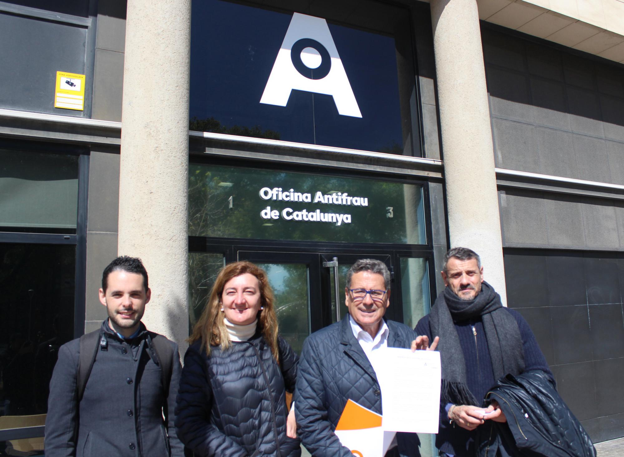 Cs denuncia en Antifraude supuestas irregularidades en contratos del Ayuntamiento de L'Hospitalet
