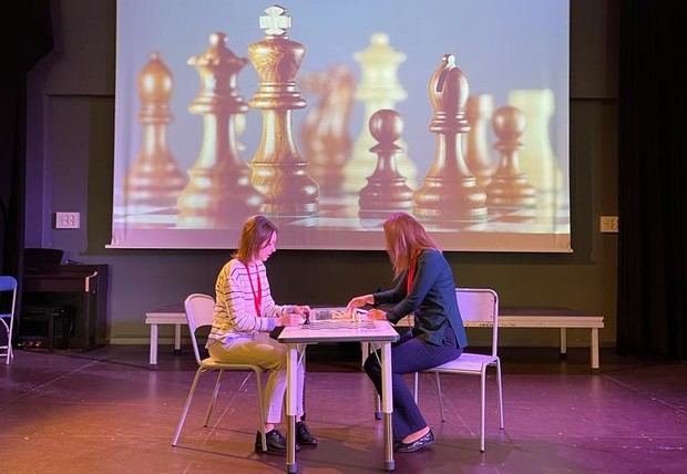 Las hermanas Muzychuk visitan el British School of Barcelona como protagonistas de la 3ª edición de El Llobregat Open Chess