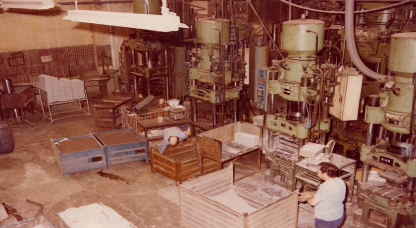 Cinco trabajadores de Honeywell presentan la primera demanda en España que pide reconocer como enfermedad profesional la ansiedad que provoca haber estado expuesto al amianto