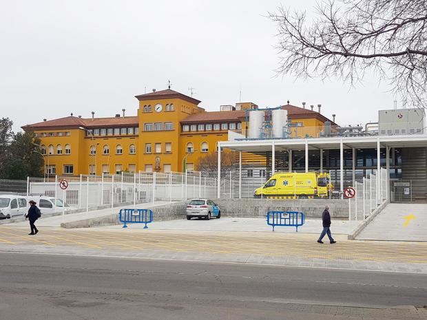 El Hospital de Viladecans restringe las visitas de los acompañantes
