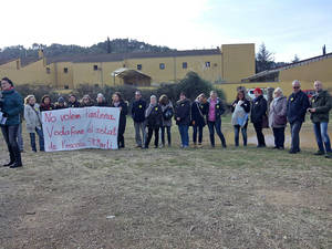 Vodafone enerva Torrelles amb una antena al costat d’una escola