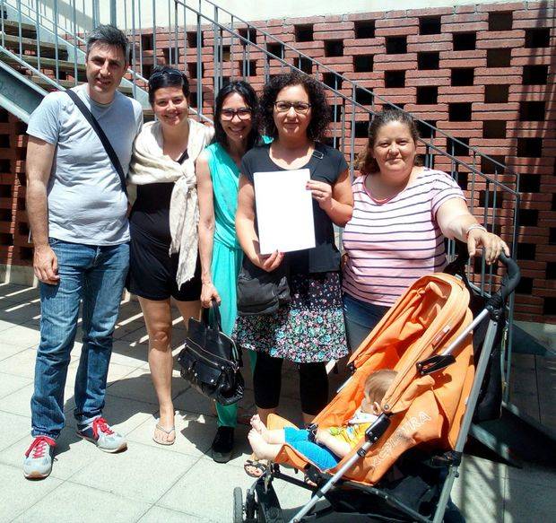 L'AMPA de l'escola Sant Martí i la Comissió popular CEM de Torrelles porten la lluita de la reubicació de l'antena de Vodafone al Síndic de Greuges