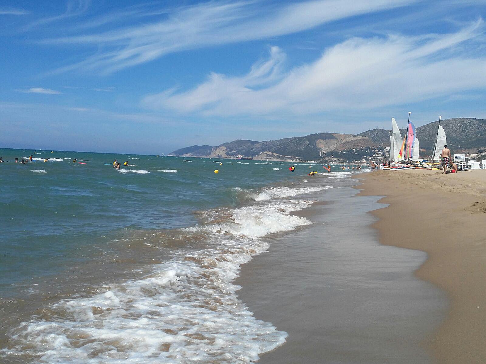 Platja de Castelldefels, la única amb bandera blava del litoral baixllobregatí
