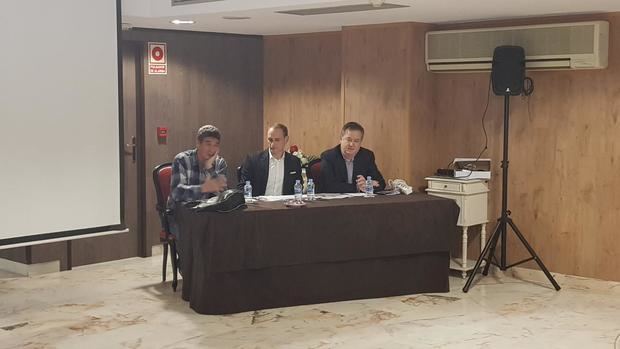 Panelo, Moreno y Viñas durante la presentación de El Llobregat Open Chess