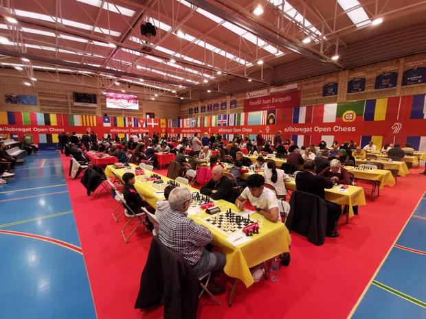 Primeras sorpresas en el arranque de El Llobregat Open Chess: los grandes también sufren