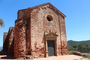 La iglesia románica de Santa María es el epicentro de la fiesta.