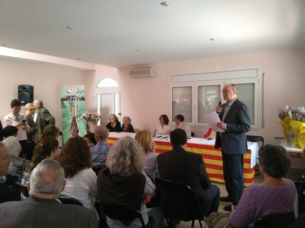 Les Botigues de Sitges celebra su particular Concurso Literario de Sant Jordi