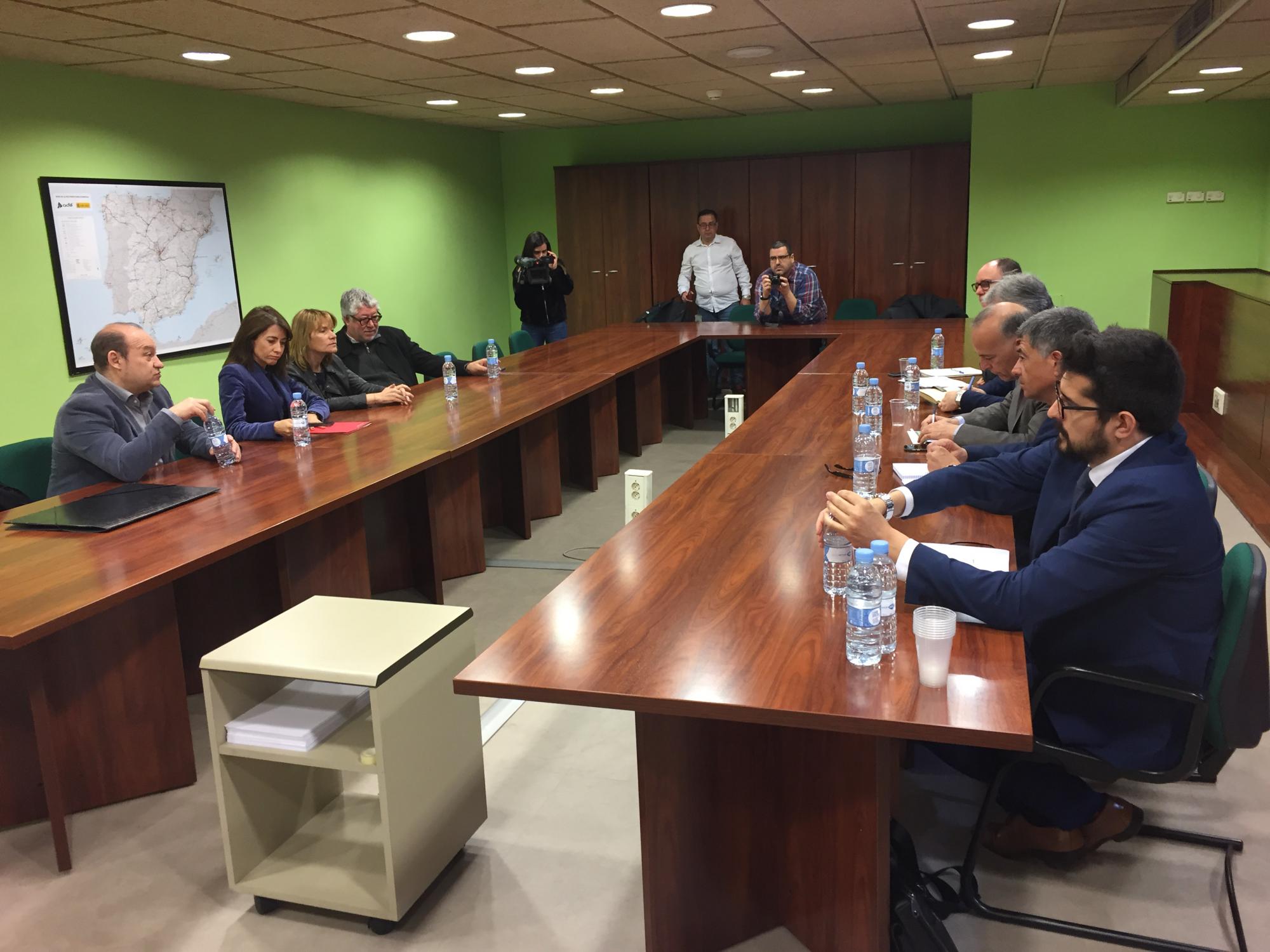 Fomento contempla el Metro del Delta para su plan de cercanías en Barcelona