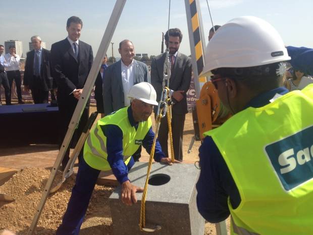 Se coloca la primera piedra del outlet de Viladecans 