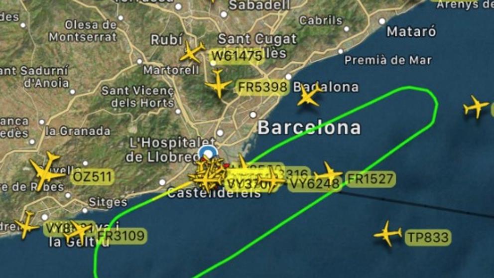 Malestar En Castelldefels Por El Avion Con El Motor Incendiado Que Sobrevolo La Ciudad El Llobregat