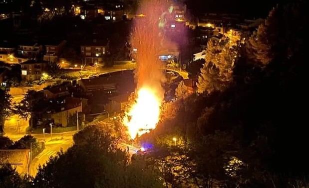 Corbera de Llobregat sufre un nuevo incendio tan solo cinco días después del anterior