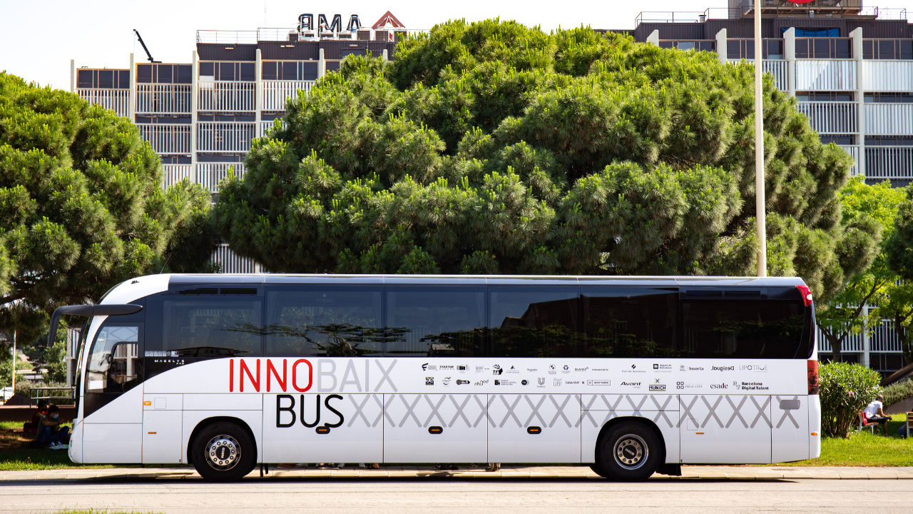 El Innobus calienta motores para el viaje universitario hacia los retos empresariales