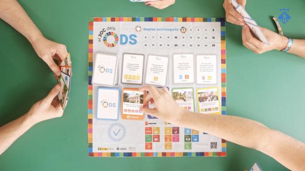 El joc dels ODS. Missió 2030 empezó a distribuirse en la Festa del Joc i l’Esport, que se celebró en junio (FOTO: Aj. de Esplugues).
