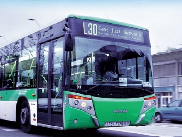 Sant Just Desvern inaugura la nueva línea L30 de autobús que conectará Mas Lluí con El Parador